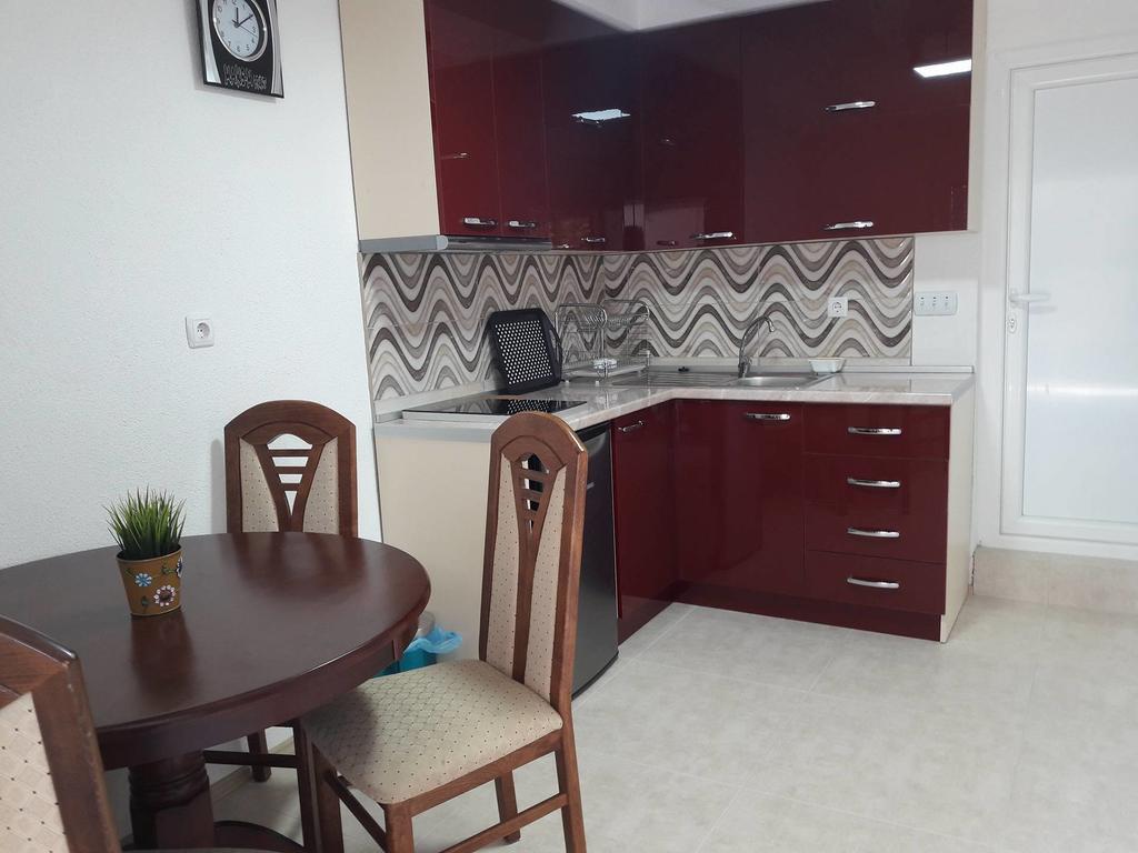 Apartments Teodora โอครีด ภายนอก รูปภาพ