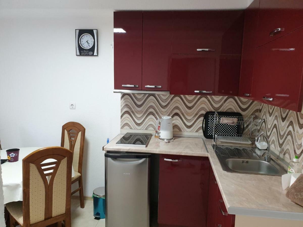 Apartments Teodora โอครีด ภายนอก รูปภาพ
