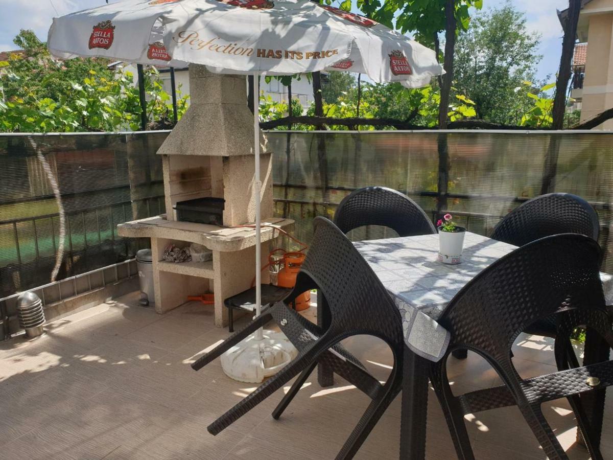 Apartments Teodora โอครีด ภายนอก รูปภาพ